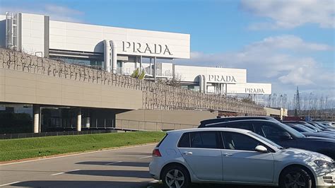 outlet prada montevarchi uscita autostrada|Il Prada Outlet a Montevarchi .